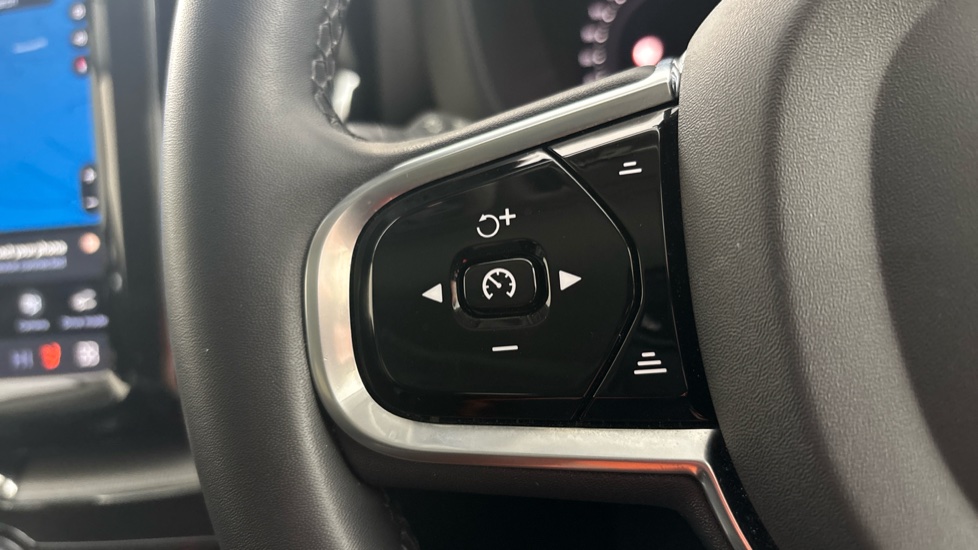 VOLVO XC60 Cruise control