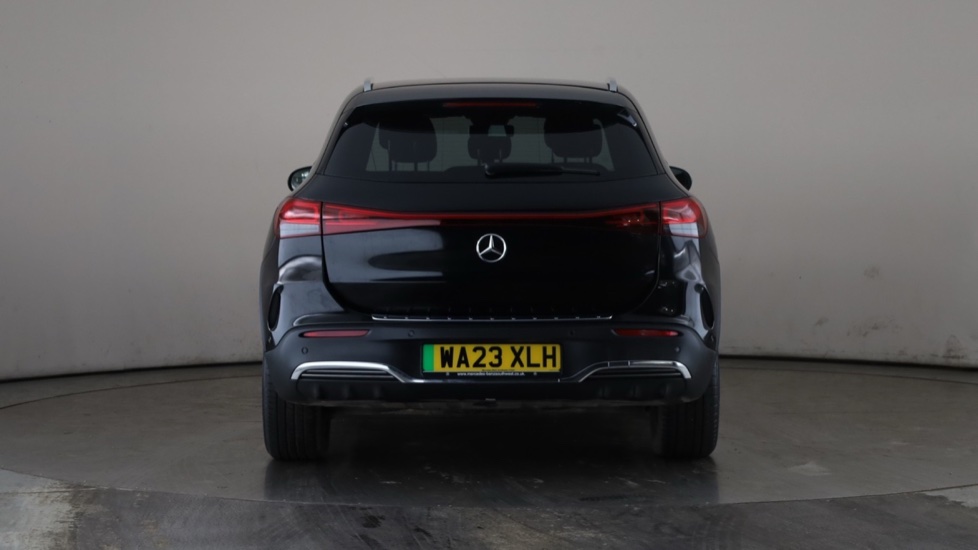 MERCEDES EQA Image 4