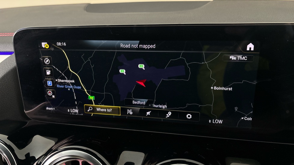 MERCEDES EQA Image 12