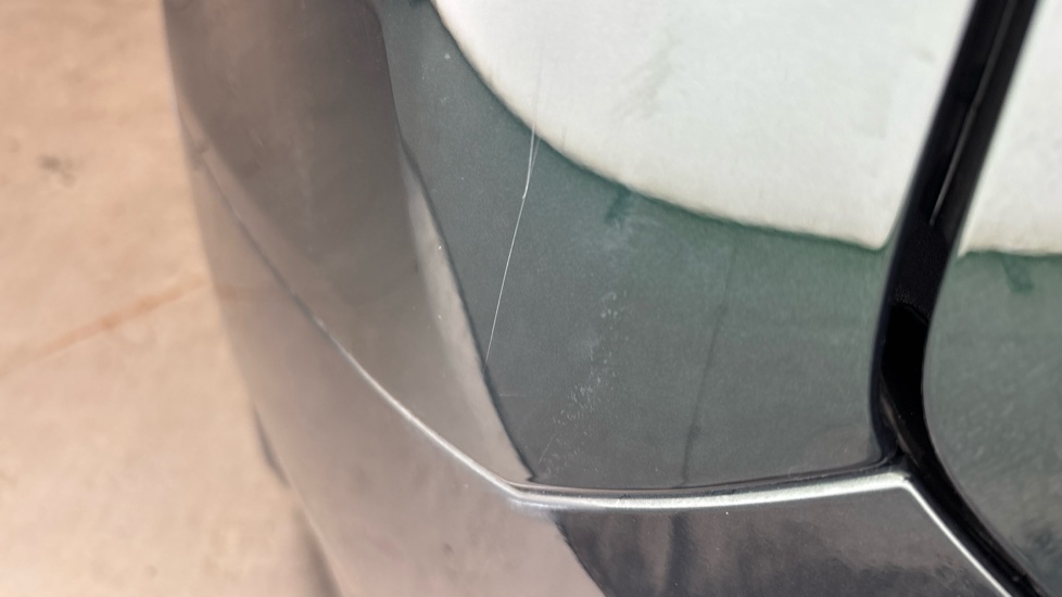 LAND ROVER RANGE ROVER SPORT Scratches