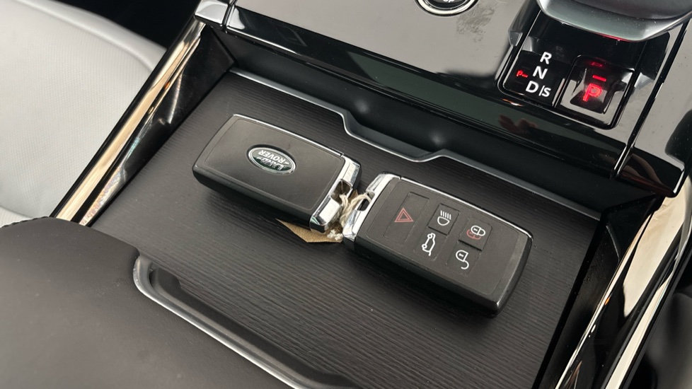 LAND ROVER RANGE ROVER SPORT 2 keys available