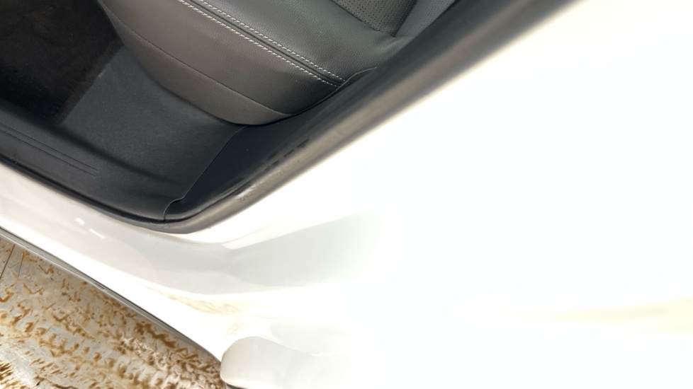 SUBARU SOLTERRA dents