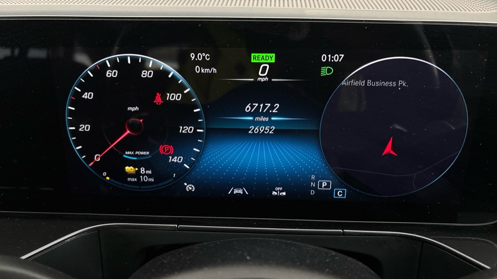 MERCEDES EQC Image 13