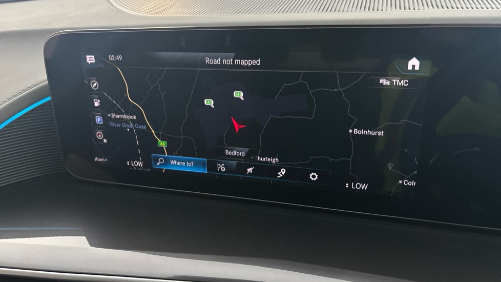 MERCEDES EQC Image 12