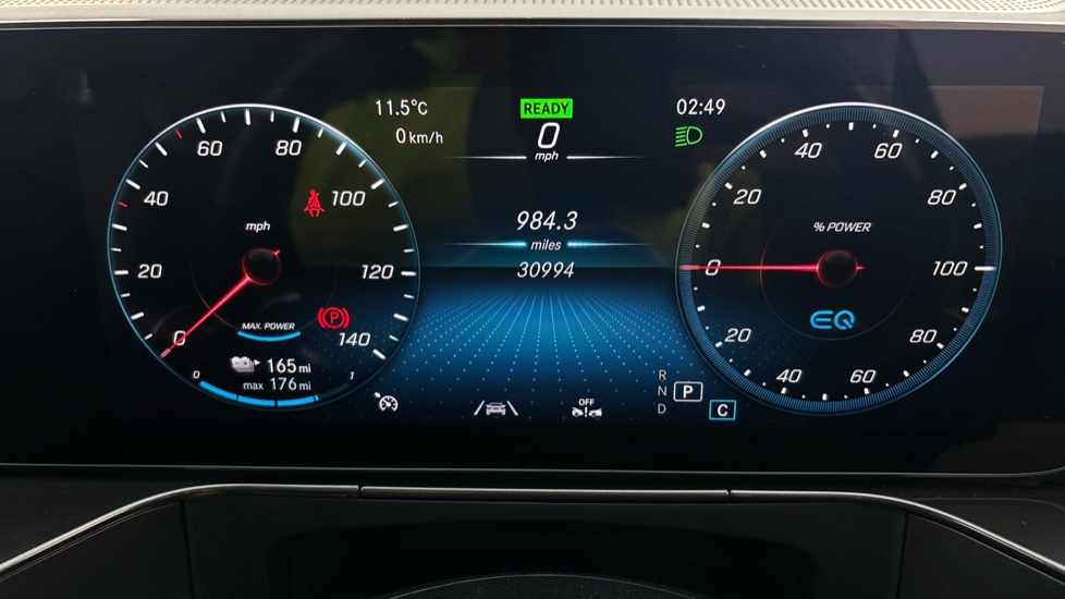 MERCEDES EQC Image 13