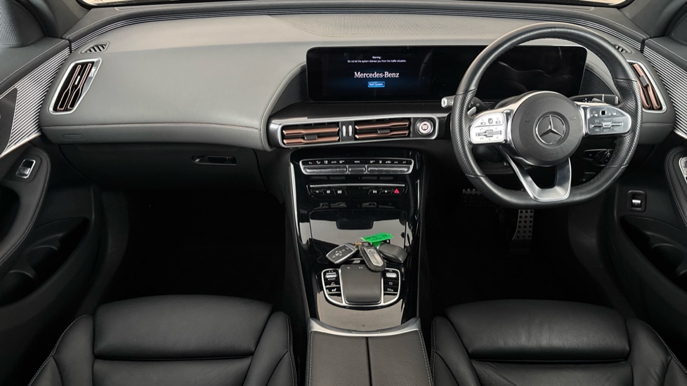 MERCEDES EQC Image 11