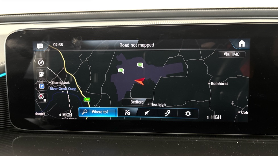 MERCEDES EQC Image 12