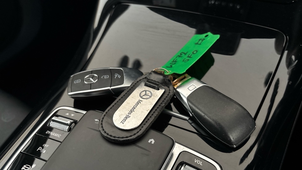 MERCEDES EQC 2 keys available