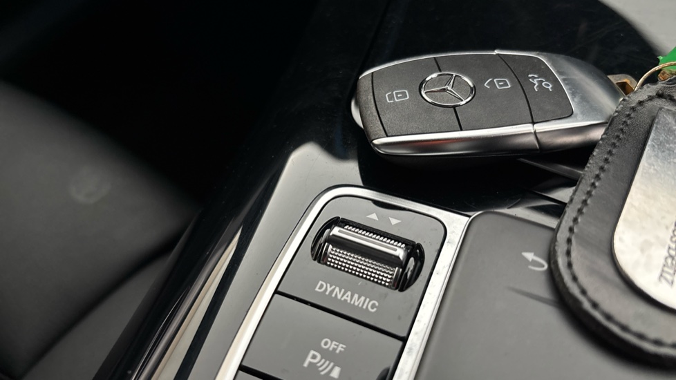 MERCEDES EQC Drive mode