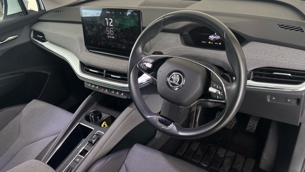 SKODA ENYAQ Image 9
