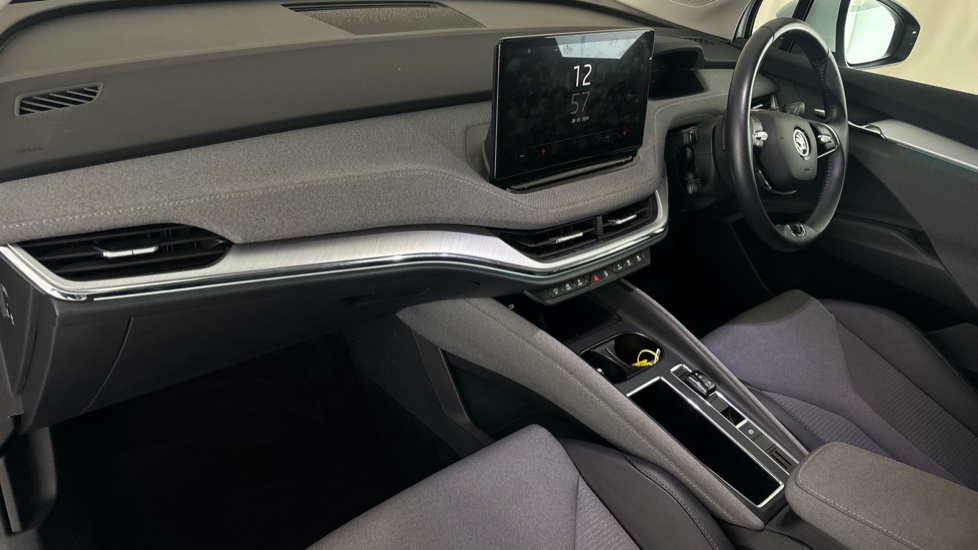 SKODA ENYAQ Image 10