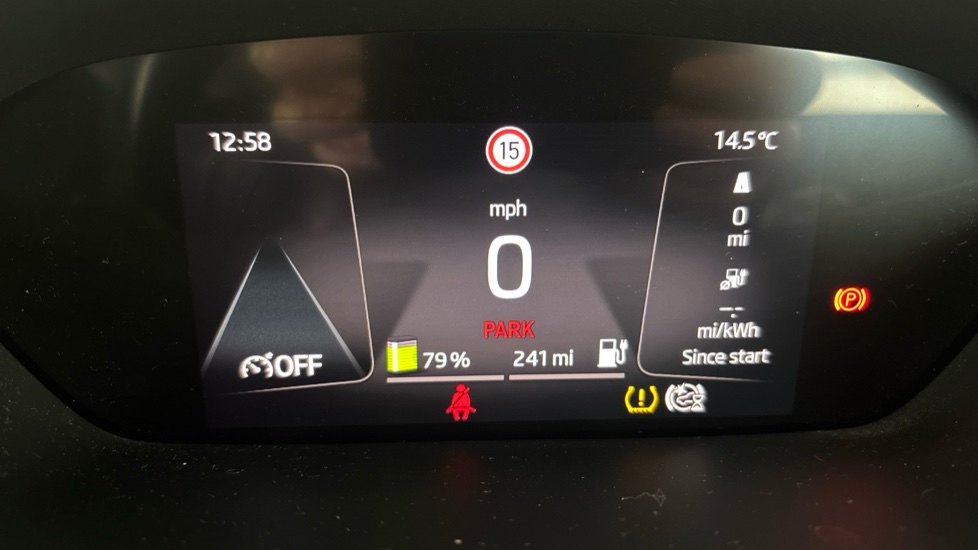 SKODA ENYAQ Image 13
