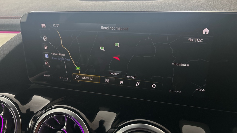 MERCEDES EQA Image 12