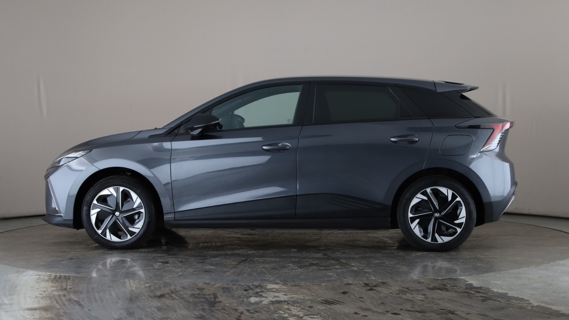 150kW Trophy EV Long Range 64kWh 5dr Auto [2023]