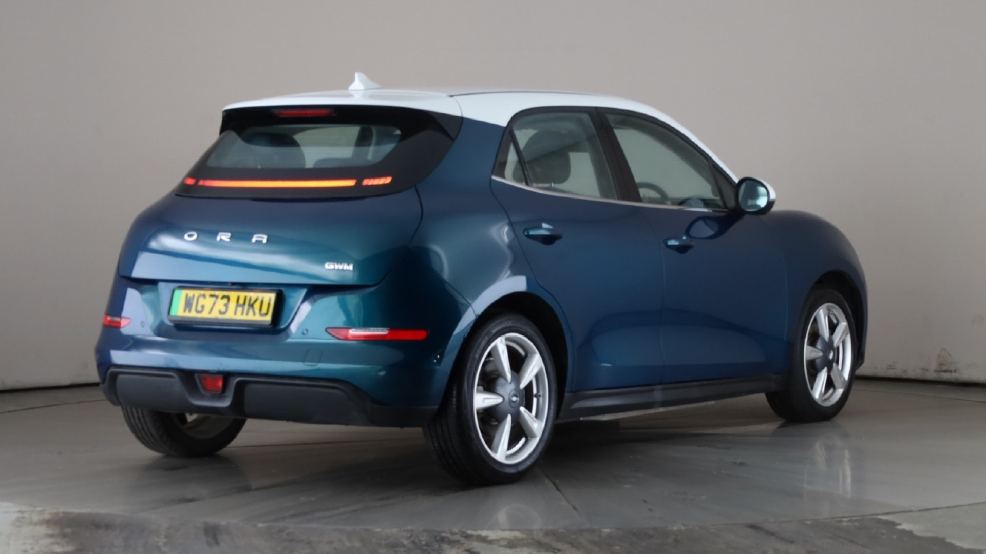 4020787 126kW First Edition 48kWh 5dr Auto