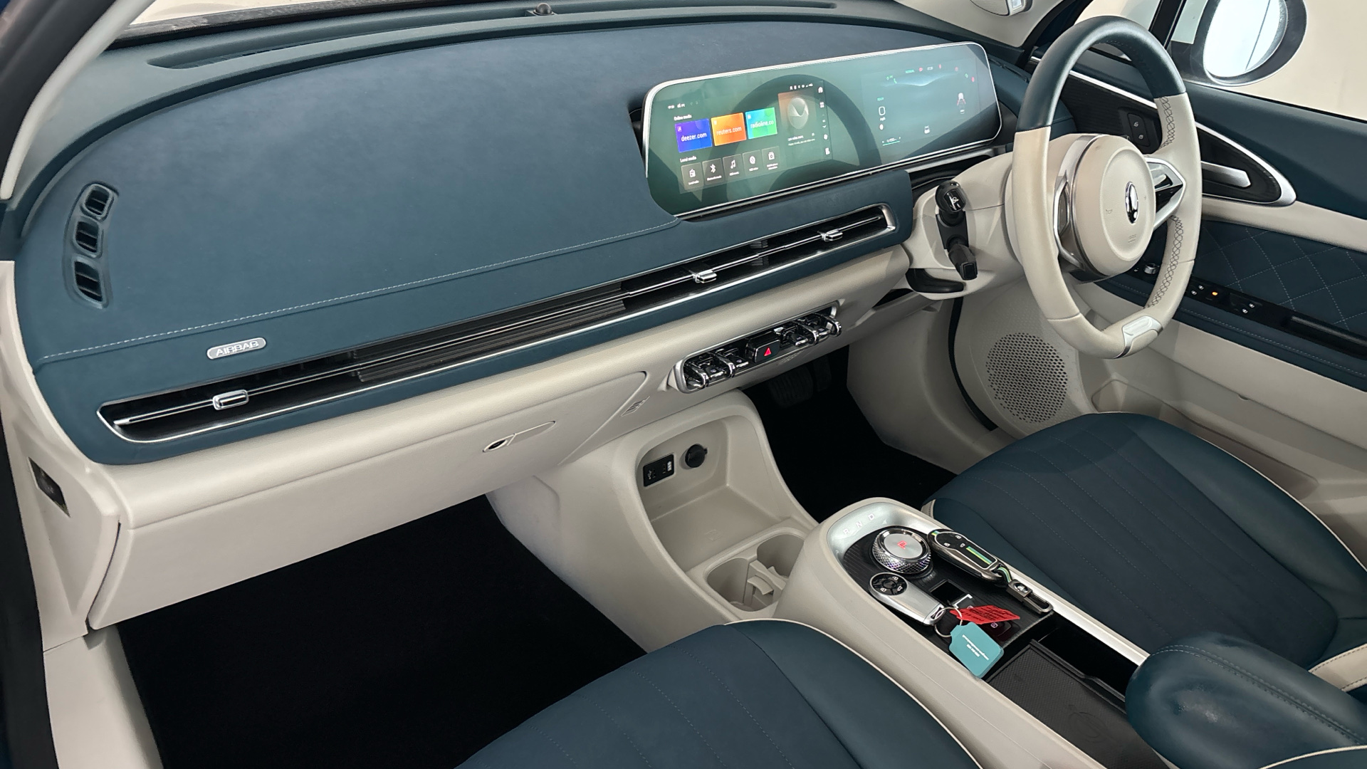 4020787 126kW First Edition 48kWh 5dr Auto