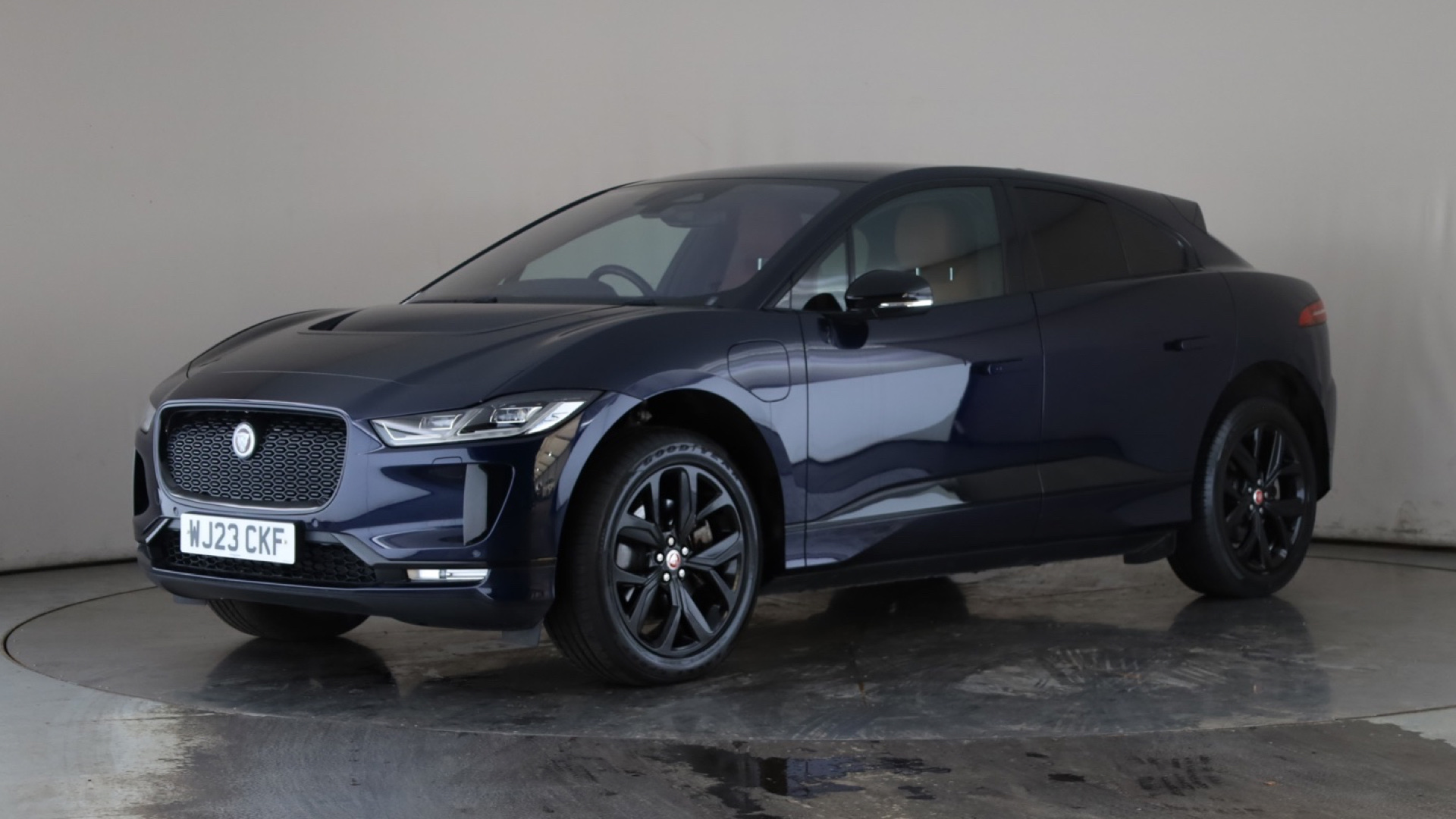 294kW EV400 HSE Black 90kWh 5dr Auto [11kW Charger