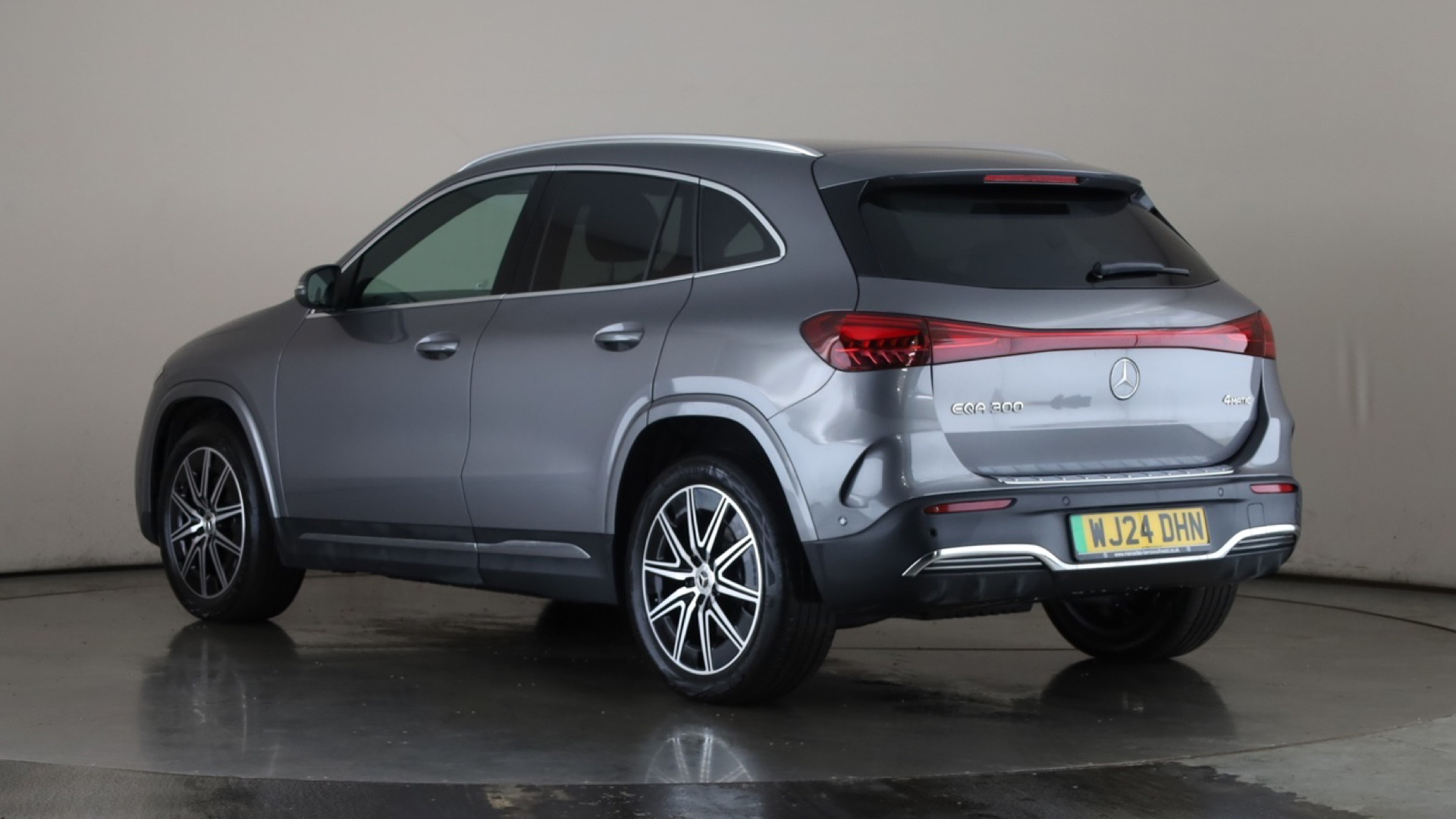 EQA 300 4M 168kW AMG Line Executive 66.5kWh 5dr At [2025]