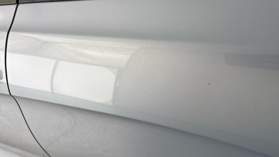BYD SEAL dent