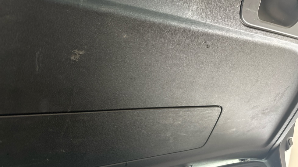 VOLVO XC60 scuff