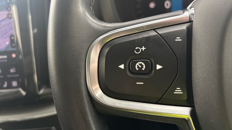 VOLVO XC60 cruise control