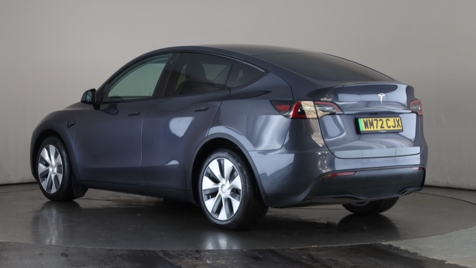 TESLA MODEL Y Image 3