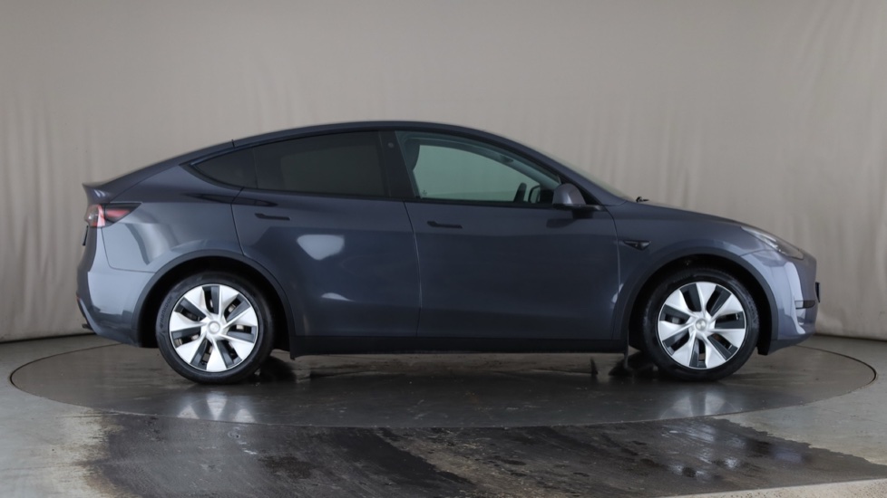 TESLA MODEL Y Image 6