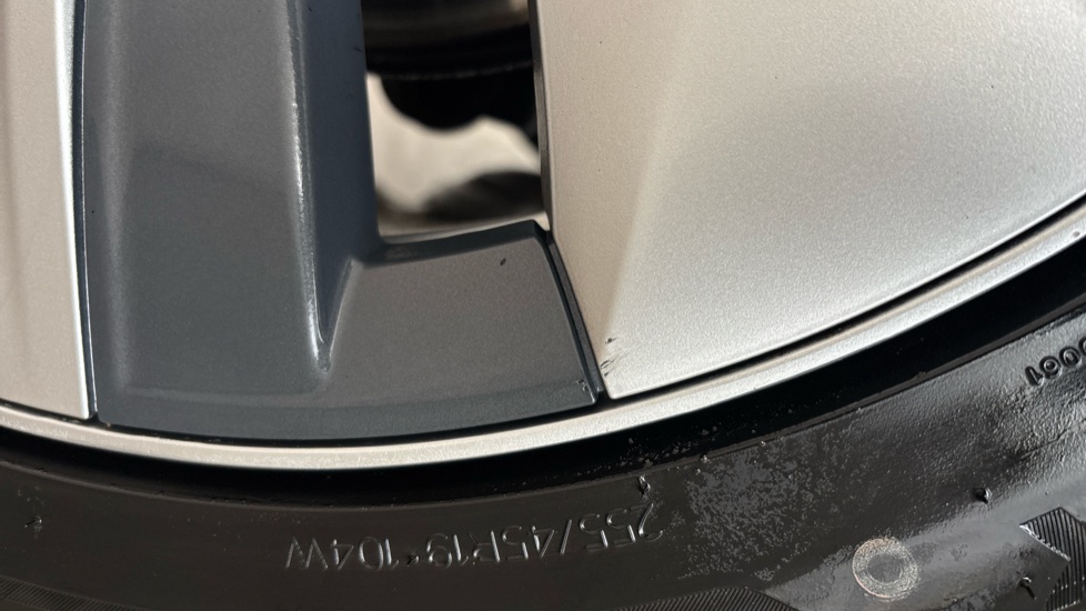 TESLA MODEL Y Scuff