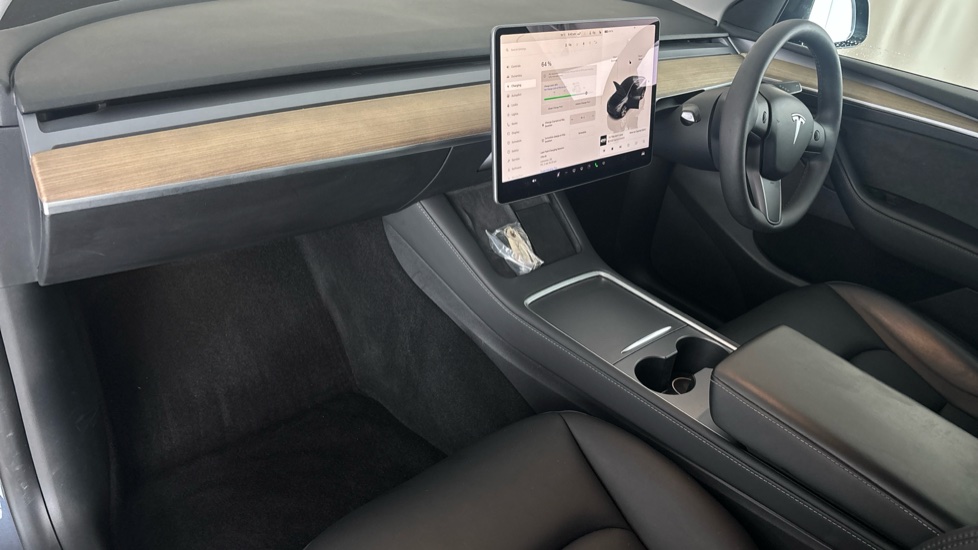 TESLA MODEL Y Image 10