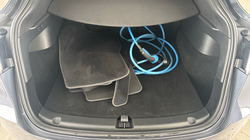 TESLA MODEL Y Image 15
