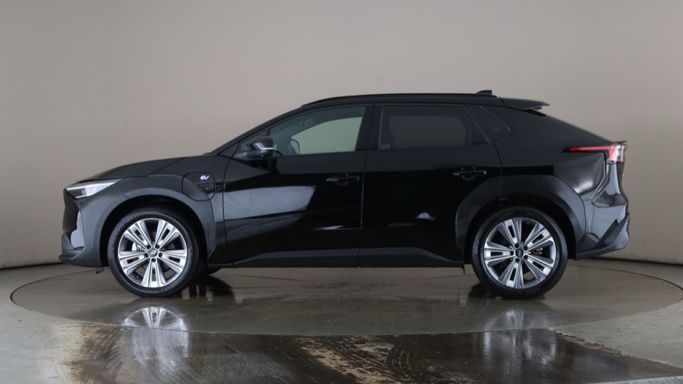 SUBARU SOLTERRA Image 2