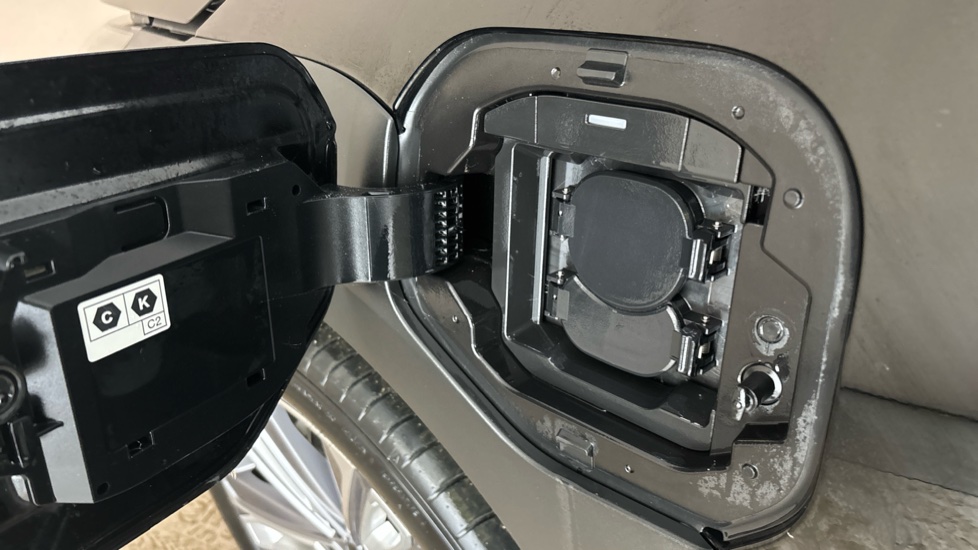 SUBARU SOLTERRA Image 21