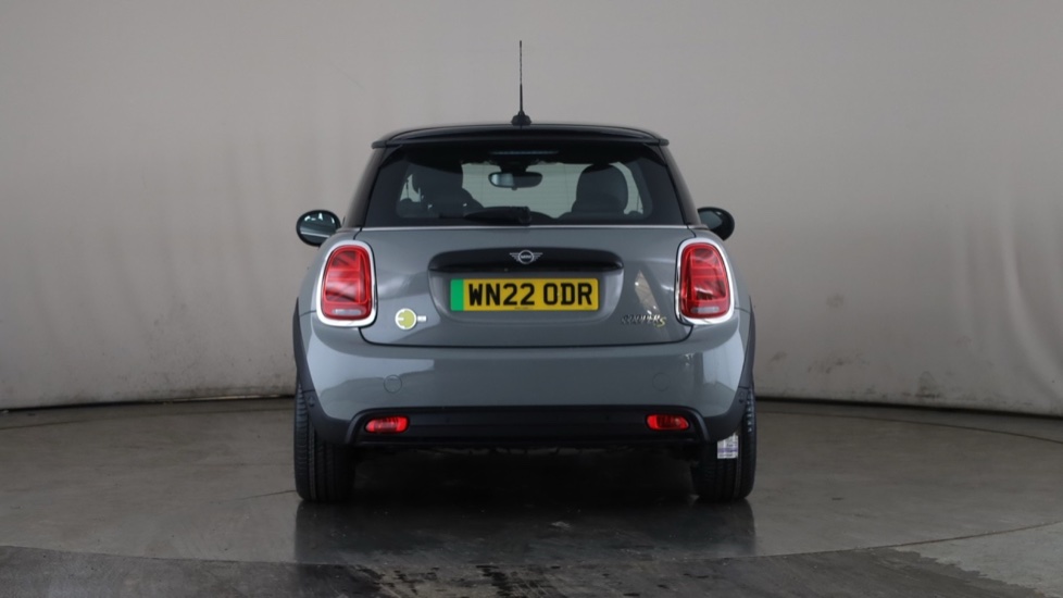 MINI HATCHBACK Image 4