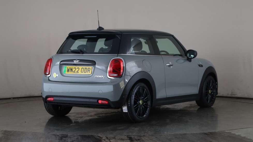 MINI HATCHBACK Image 5