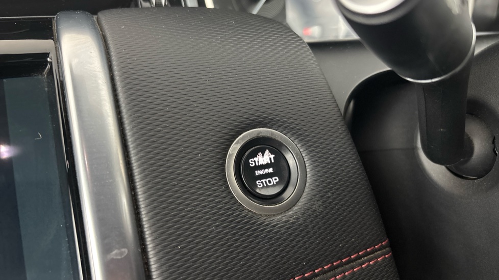 LAND ROVER DISCOVERY SPORT Worn