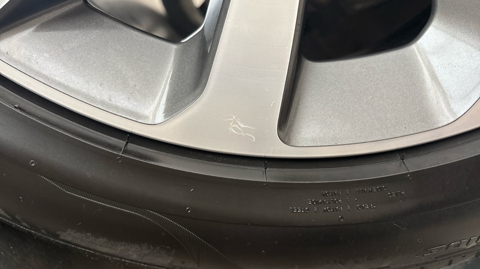 LAND ROVER DISCOVERY SPORT Corrosion