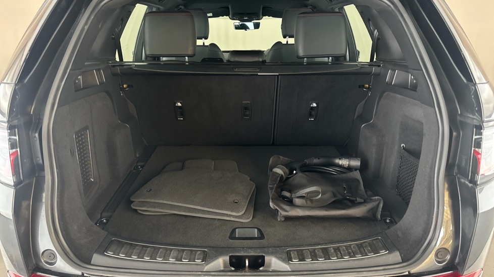 LAND ROVER DISCOVERY SPORT Image 15