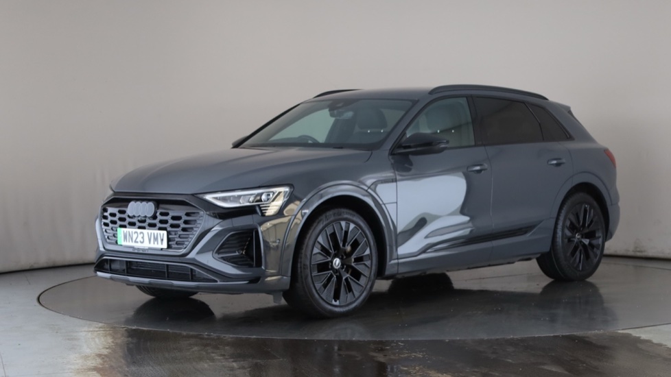 Used AUDI Q8