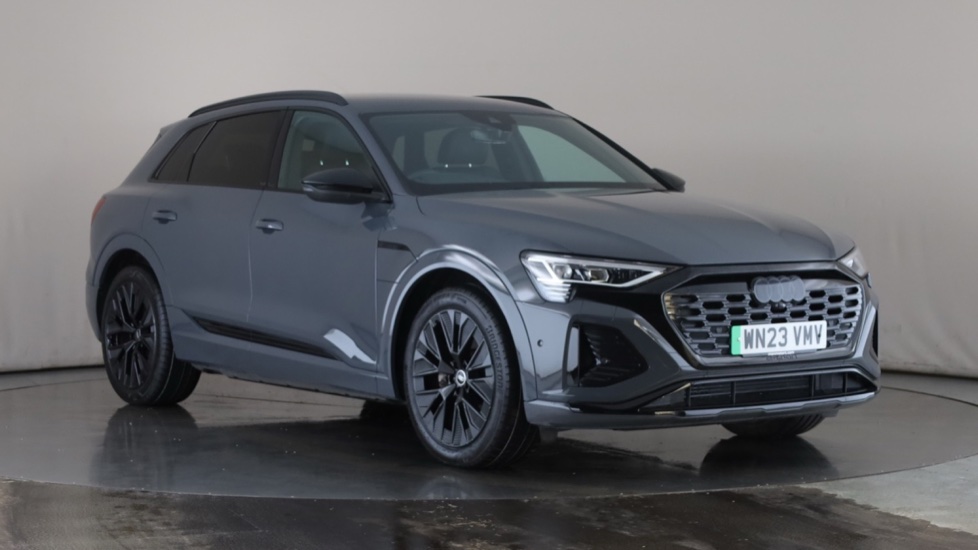 AUDI Q8 Image 7