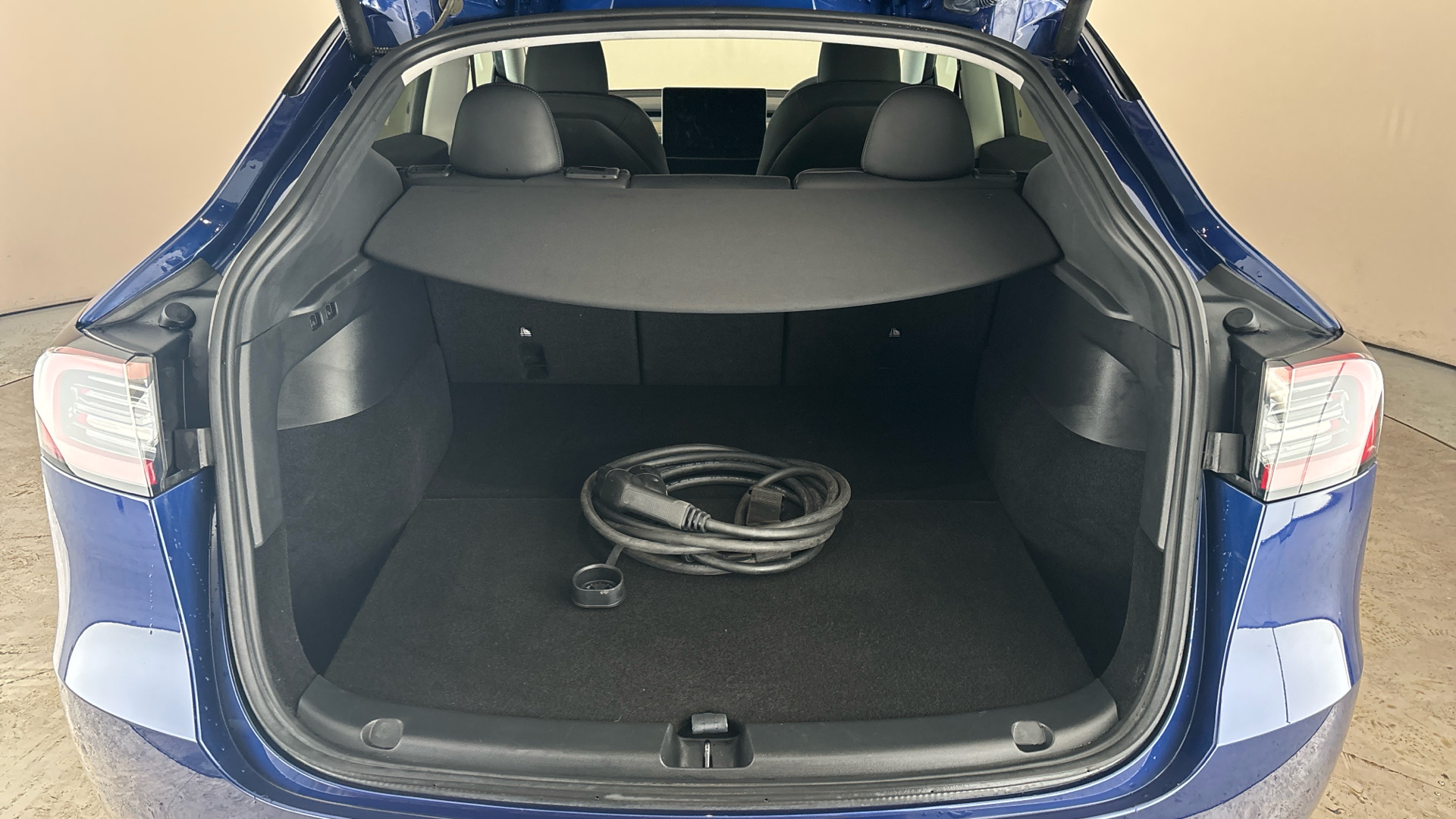 4020645 Long Range AWD 5dr Auto