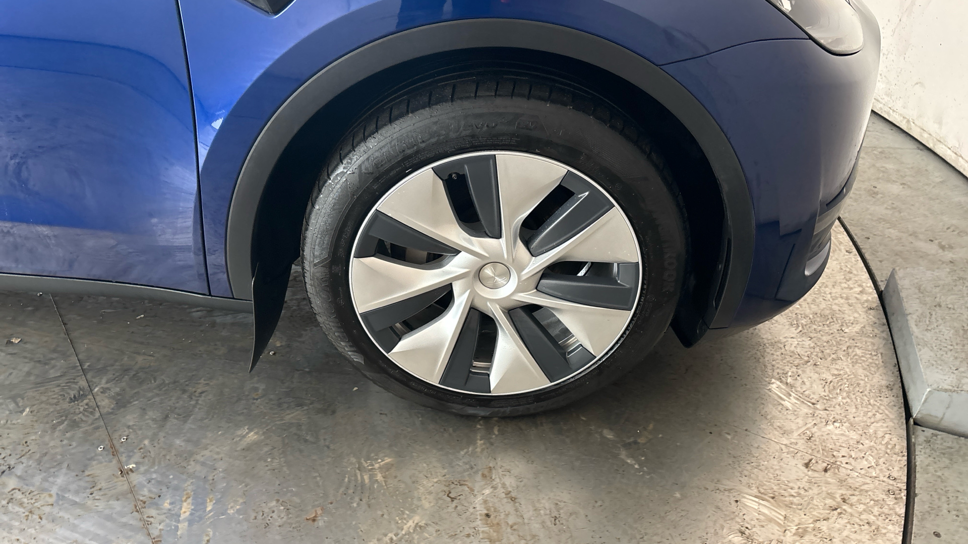 4020645 Long Range AWD 5dr Auto