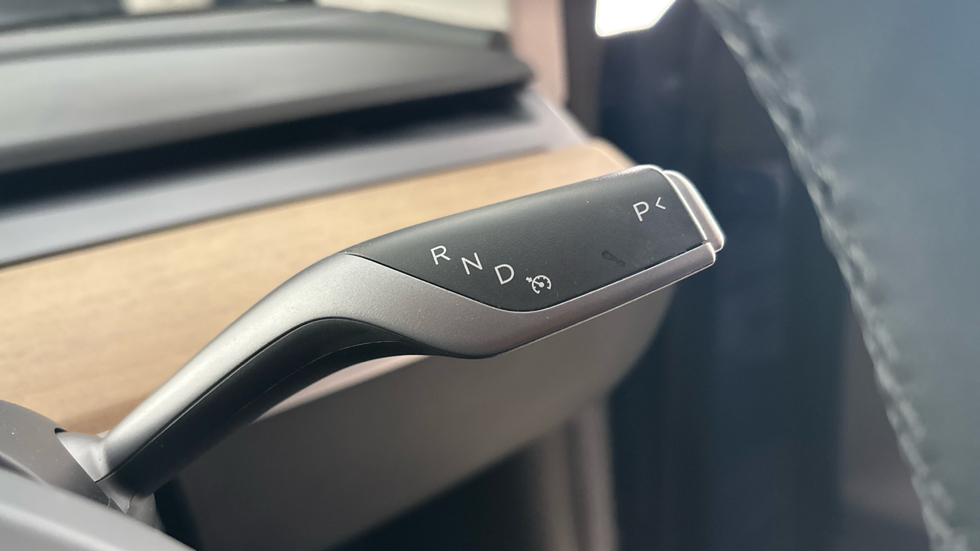 4020645 Long Range AWD 5dr Auto