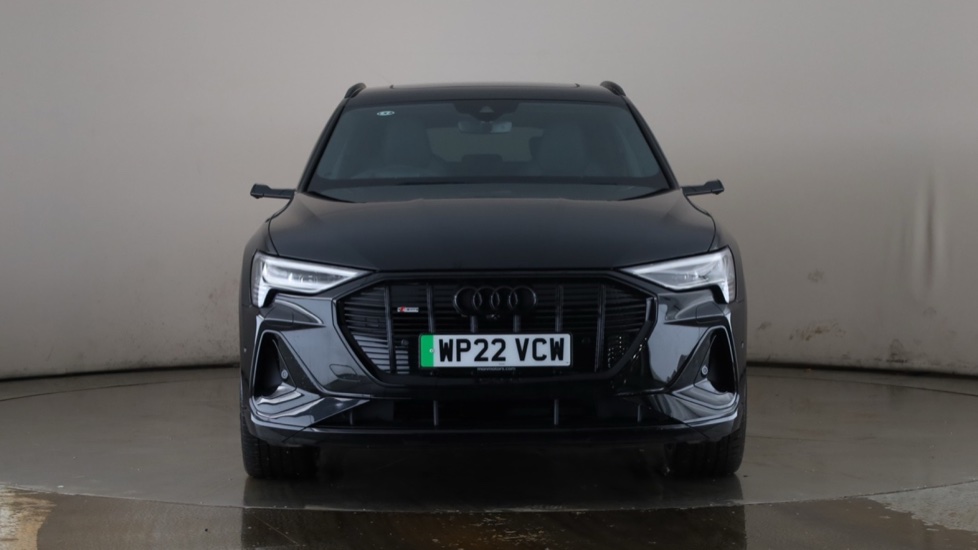 AUDI E-TRON Image 8