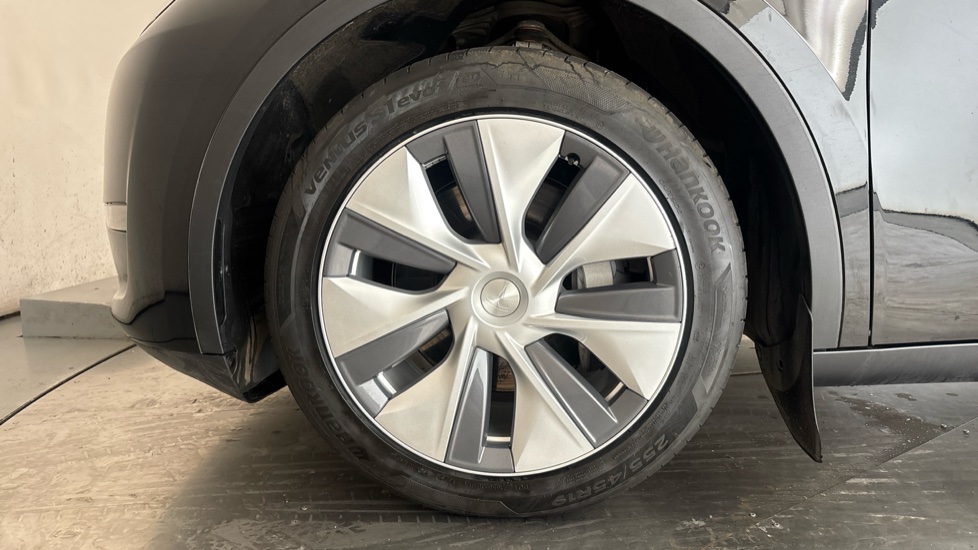 TESLA MODEL Y HATCHBACK Long Range AWD 5dr Auto
