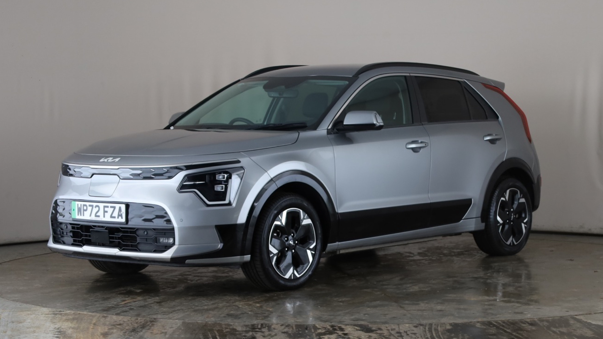 150kW 3 64kWh 5dr Auto [2023]