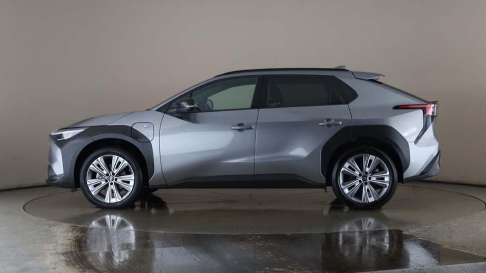 SUBARU SOLTERRA Image 2