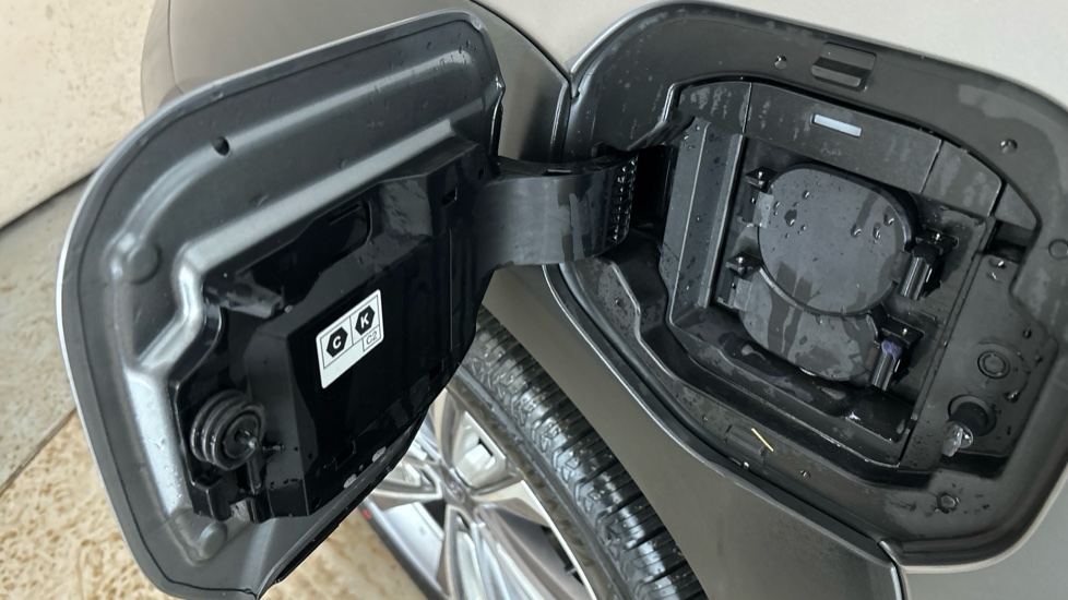 SUBARU SOLTERRA Image 21