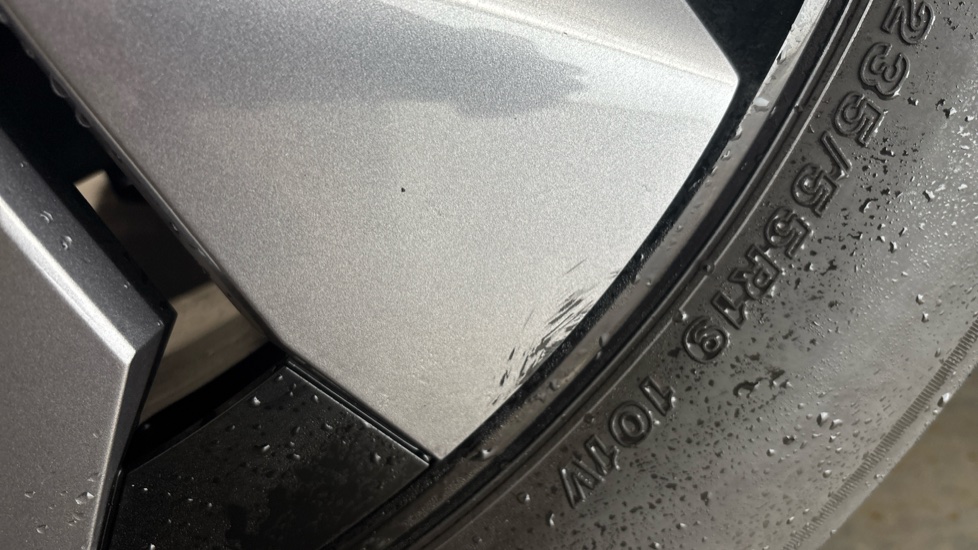 NISSAN ARIYA scuff