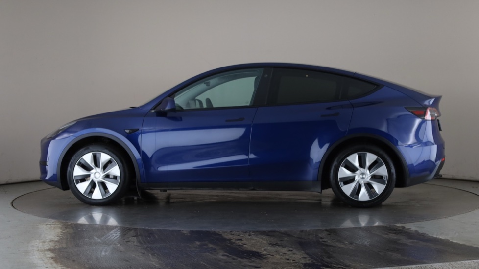 TESLA MODEL Y Image 2