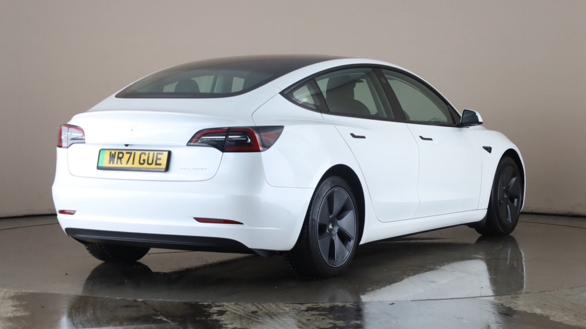 4020769 Long Range AWD 4dr Auto